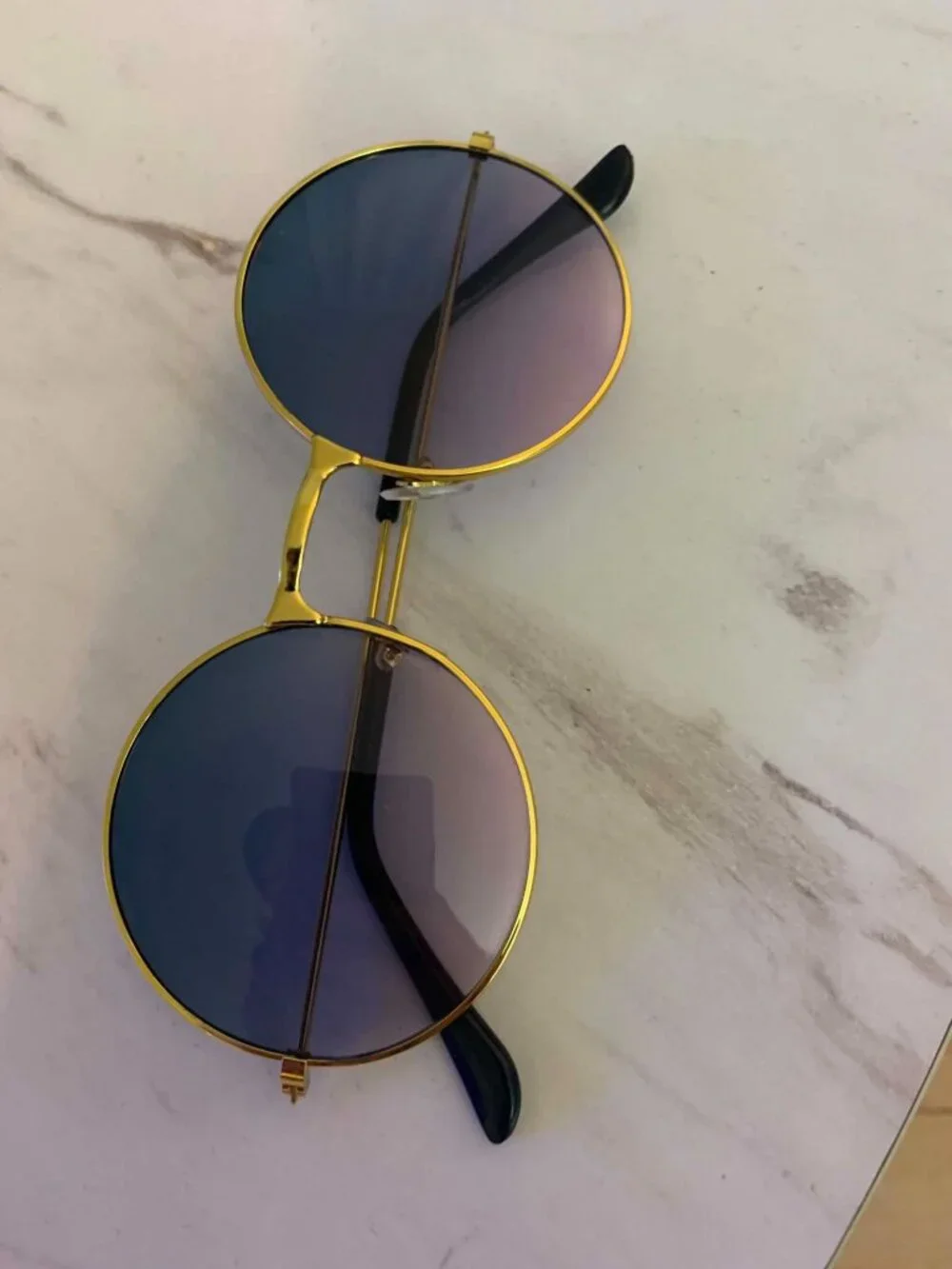 Retro Round Sunglasses With Gold Metal Frame & Gradient Green to Pink Lenses
